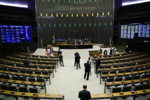 Congresso destina R$ 9,7 bilhões a emendas genéricas e ignora