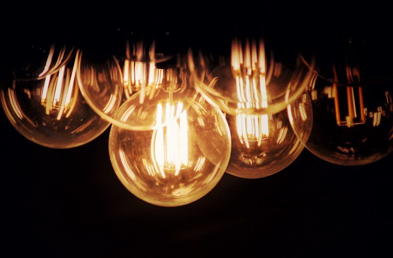 Conta de luz gratuita para 16 milhões de brasileiros e
