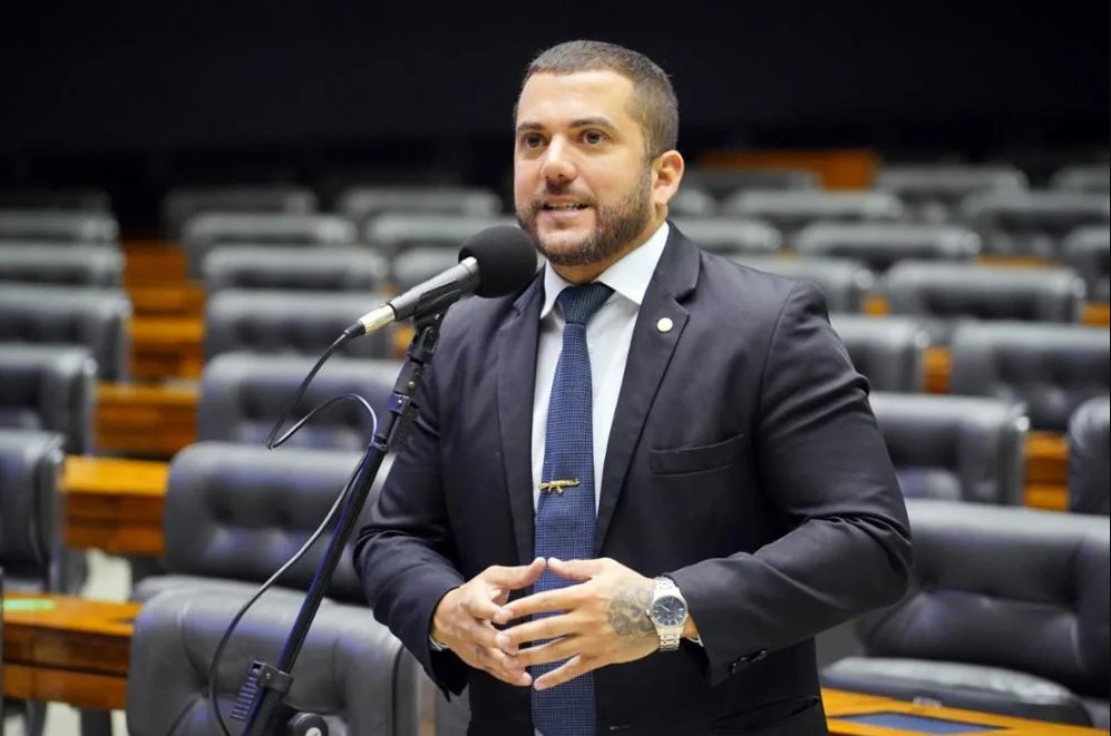 Deputado é condenado a indenizar ex-candidato a prefeito de Niterói
