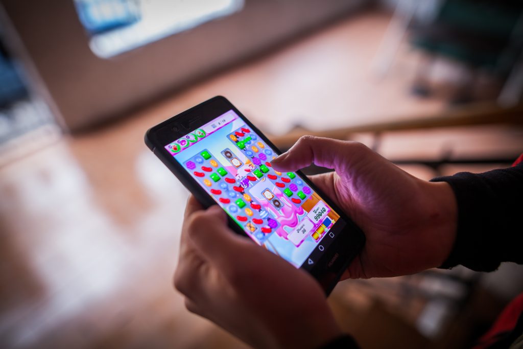 Dona do Candy Crush usa IA para atualizar níveis do