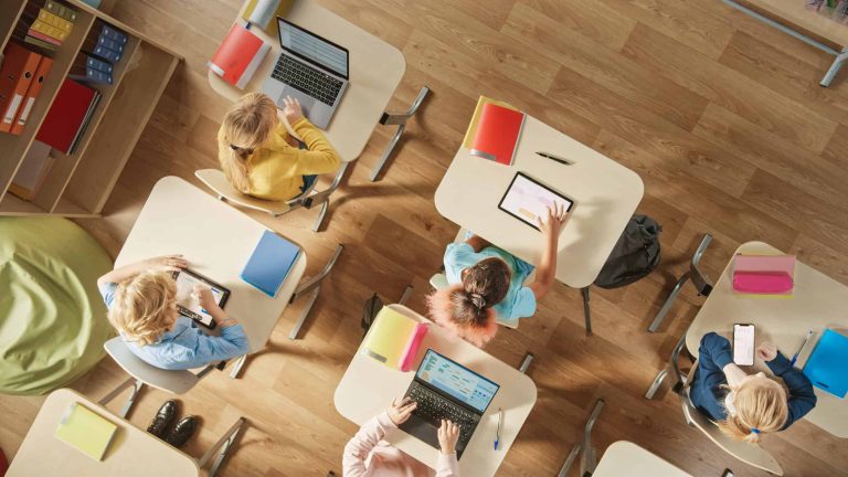 Em carta aberta, CEOs defendem ensino de IA em escolas