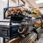 Estabelecimento funerário é condenado a indenizar famílias por troca de
