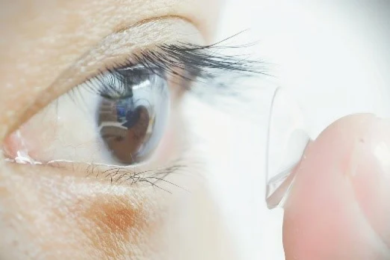 Estas lentes de contato permitem enxergar luz infravermelha até de