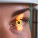 Estudo: exame nos olhos permite diagnóstico precoce de Parkinson