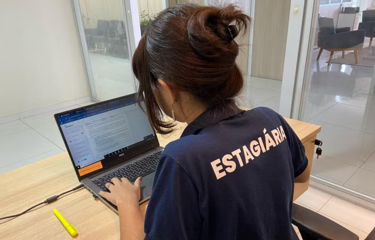 Estudo revela que 6 em cada 10 estudantes escolhem curso