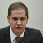 Ex-AGU confirma ao STF que Bolsonaro fez consulta sobre possibilidade