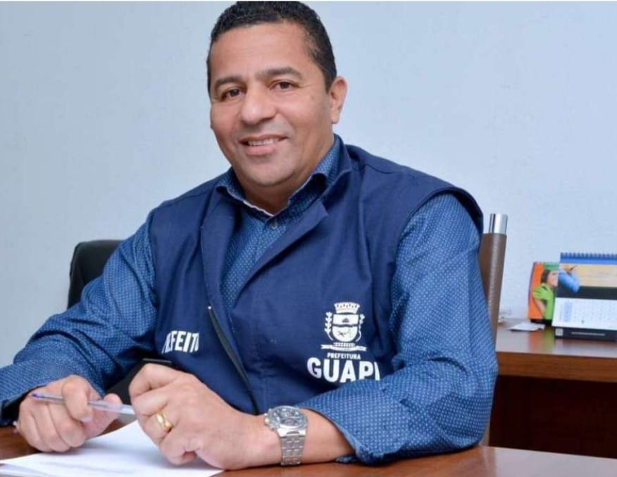 Ex-prefeito de Guapimirim e ex-secretários são alvos de ações por