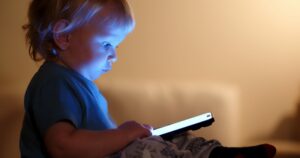 Gemini para baixinhos: Google vai permitir que crianças menores de