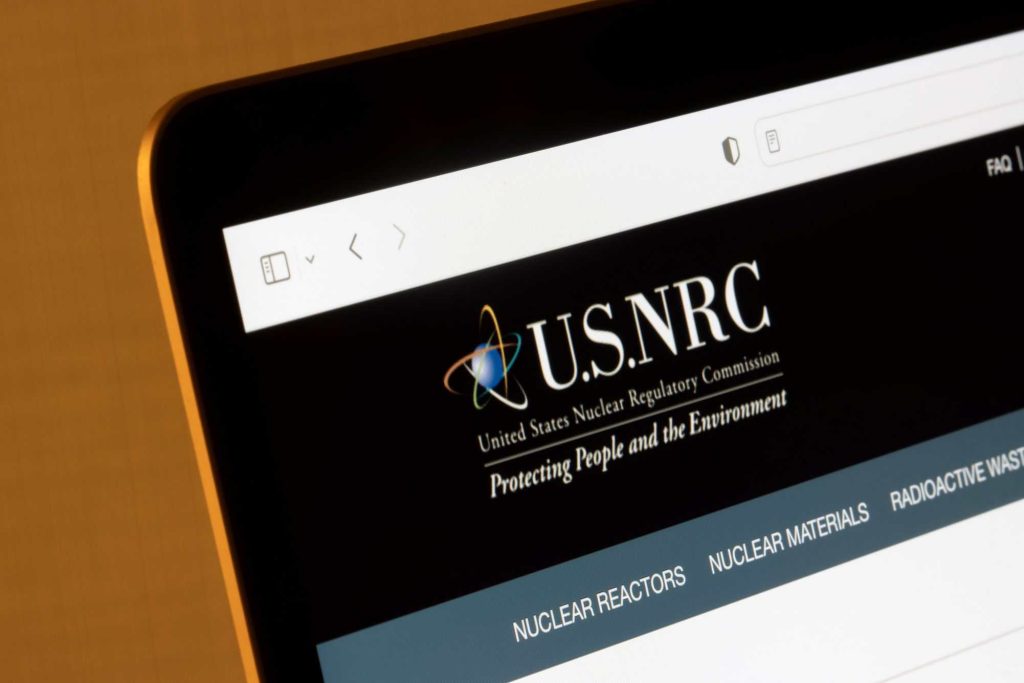 Governo Trump avalia reciclagem de lixo nuclear para impulsionar energia