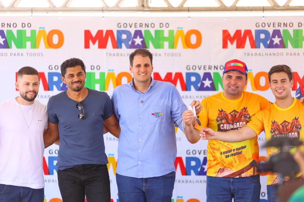 Governo do Maranhão entrega obras e serviço em Loreto