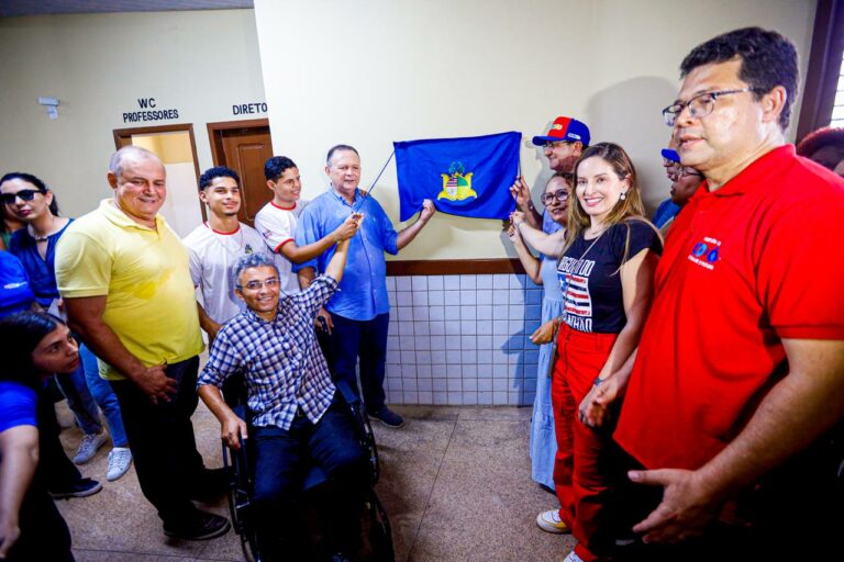 Governo entrega obras e anuncia investimentos em infraestrutura, educação e
