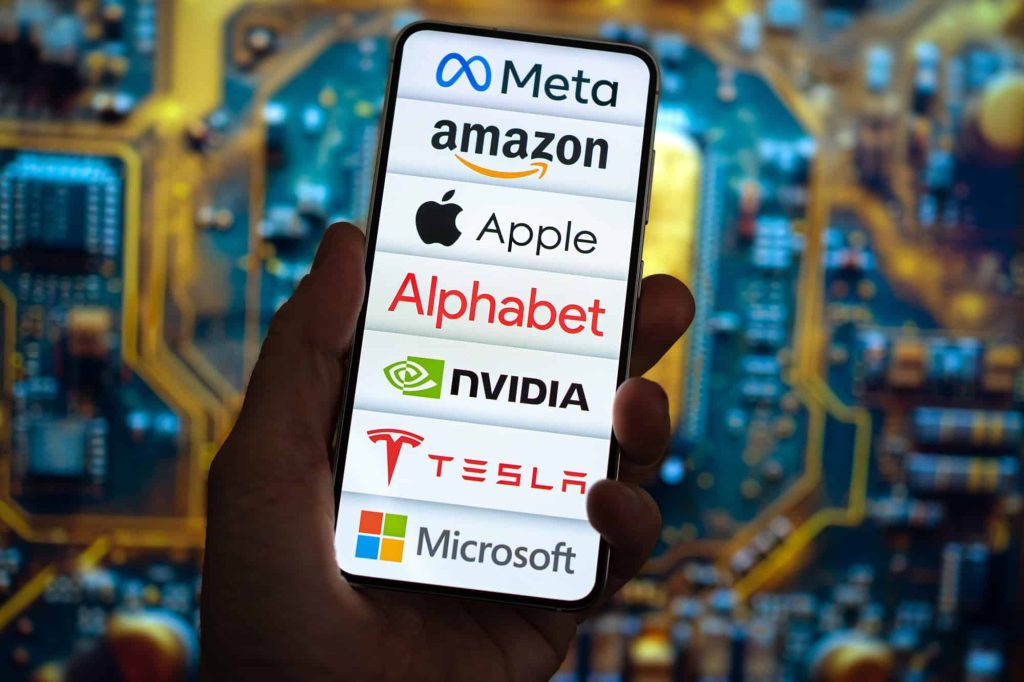 Governo finaliza proposta para regular big techs no Brasil