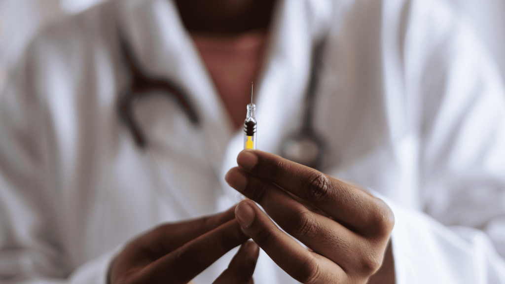 Gripe aviária: vacina brasileira enfrenta atrasos
