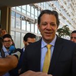 Haddad apresenta a Lula novas medidas fiscais para cumprir meta