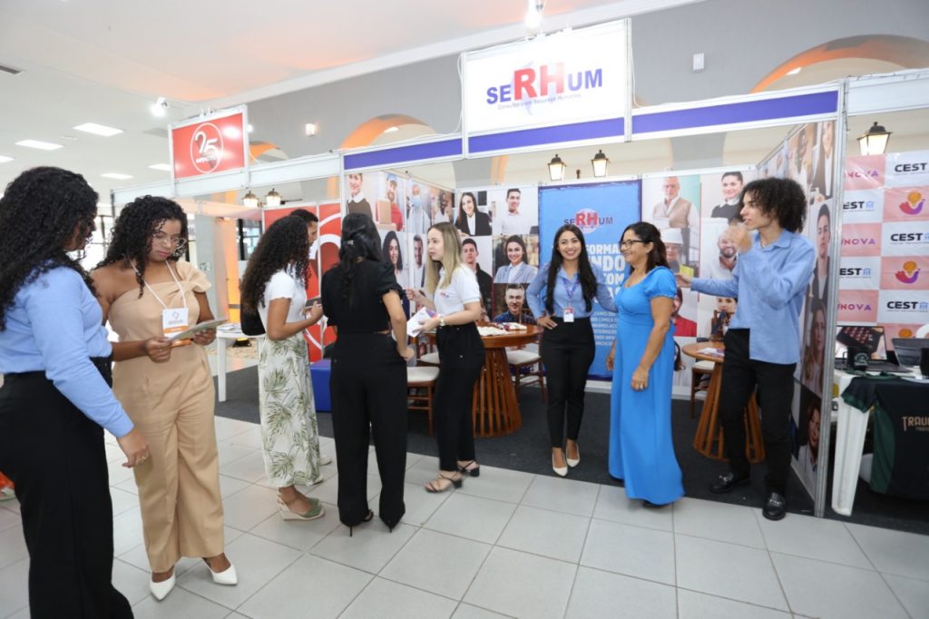 Informação e orientação profissional para fomentar a empregabilidade