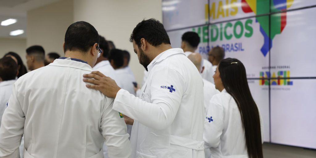 Inscrições para bolsas integrais do Mais Médicos vão até 6