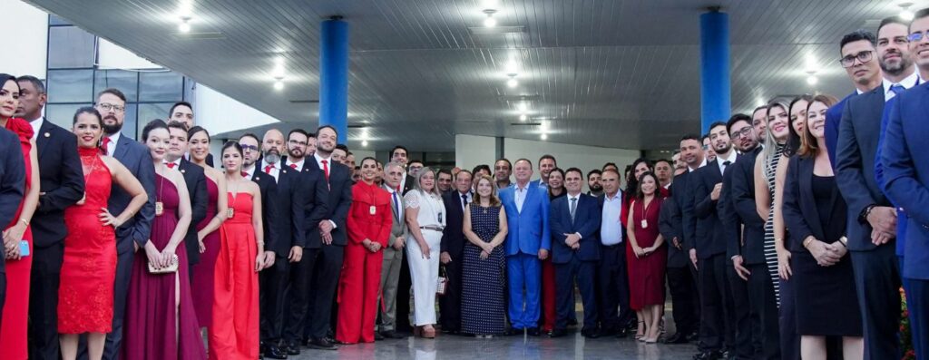 Iracema Vale celebra posse de 74 novos policiais civis no