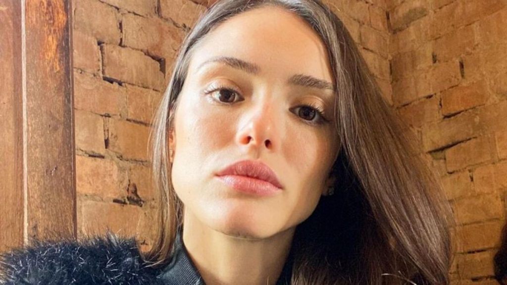 Isabelle Drummond confirma retorno às novelas da Globo e dá