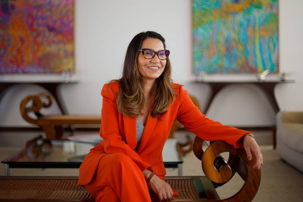 Janja ironiza Michelle Bolsonaro, defende fala sobre o TikTok em