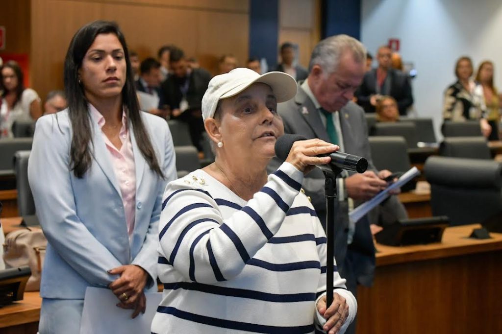 Lucinha se despede temporariamente da Alerj e anuncia cirurgia para