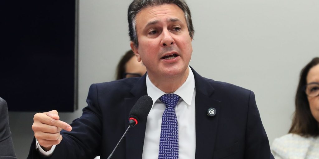 MEC fará recomposição de R$ 400 milhões do orçamento das
