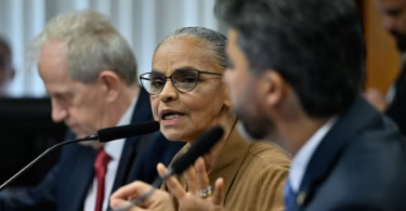 Marina Silva deixa comissão após Plínio Valério afirmar que ela