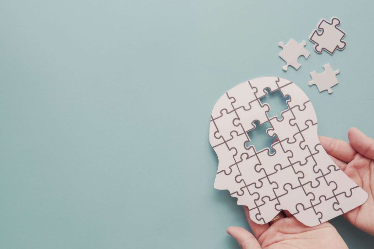 Medicamentos para HIV podem prevenir Alzheimer, sugere pesquisa