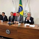 Menina de 14 anos é morta por colegas em sala
