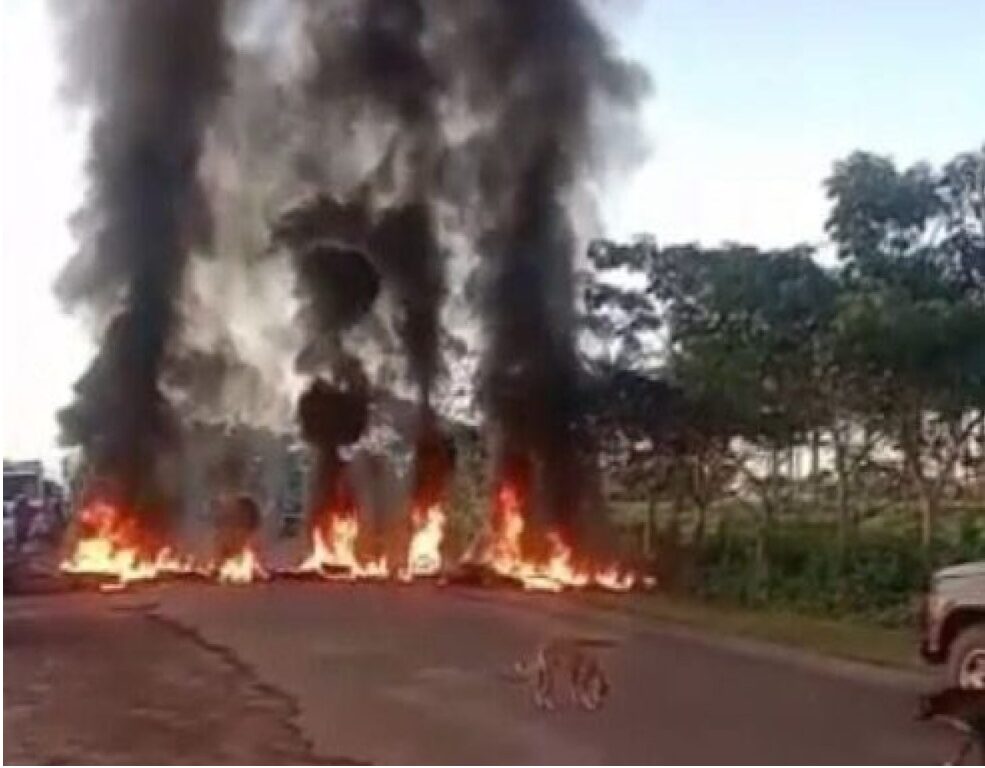 Moradores interditam MA-006 durante protesto por melhorias na via