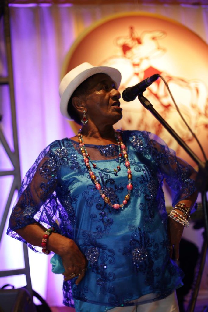 Morre a cantora Patativa, aos 87 anos