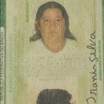 Mulher é encontrada morta ao lado de moto às margens