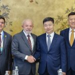 Na China, governo Lula anuncia investimento bilionário em carros, semicondutores