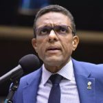 Otoni de Paula denuncia esquema de fraudes e desvio de