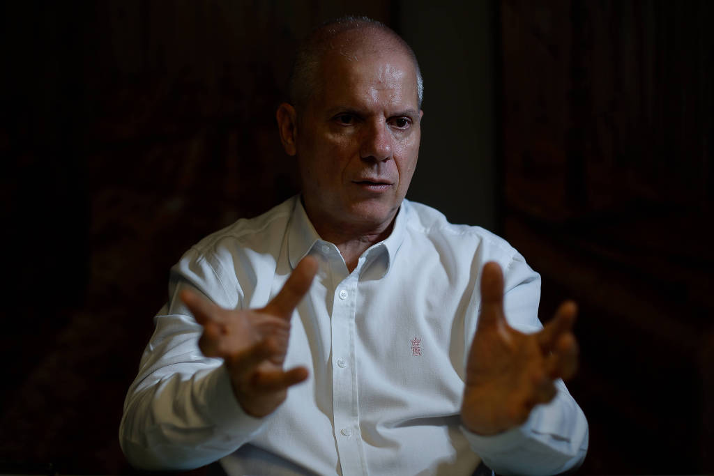 Outro lado! Ex-presidente do INSS diz que seguiu decisão do
