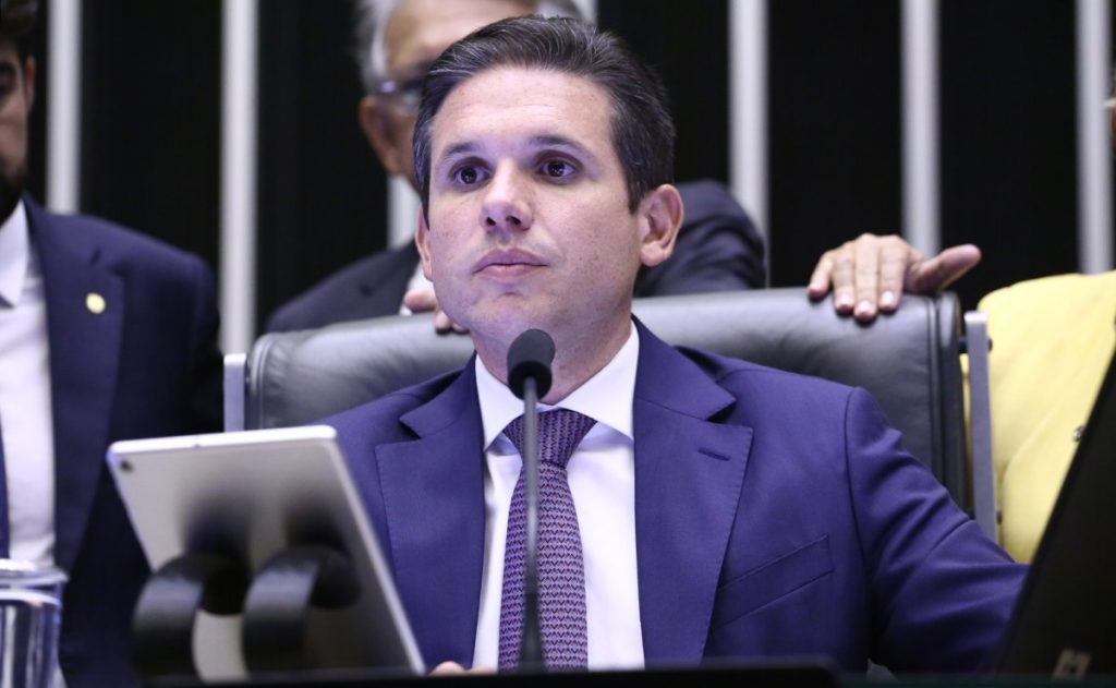 Parlamentares do Rio votam contra, mas Câmara aprova aumento do