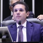 Parlamentares do Rio votam contra, mas Câmara aprova aumento do