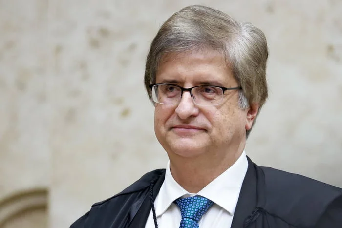 Paulo Gonet deixa vazar áudio em audiência no STF e