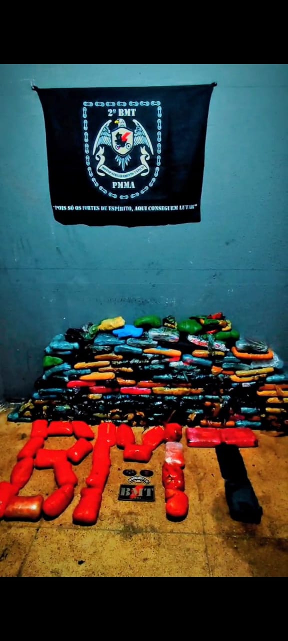 Policiais apreendem 144kg de drogas no bairro Jardim São Luís