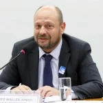 Presidente do INSS diz que fará plano de devolução automática