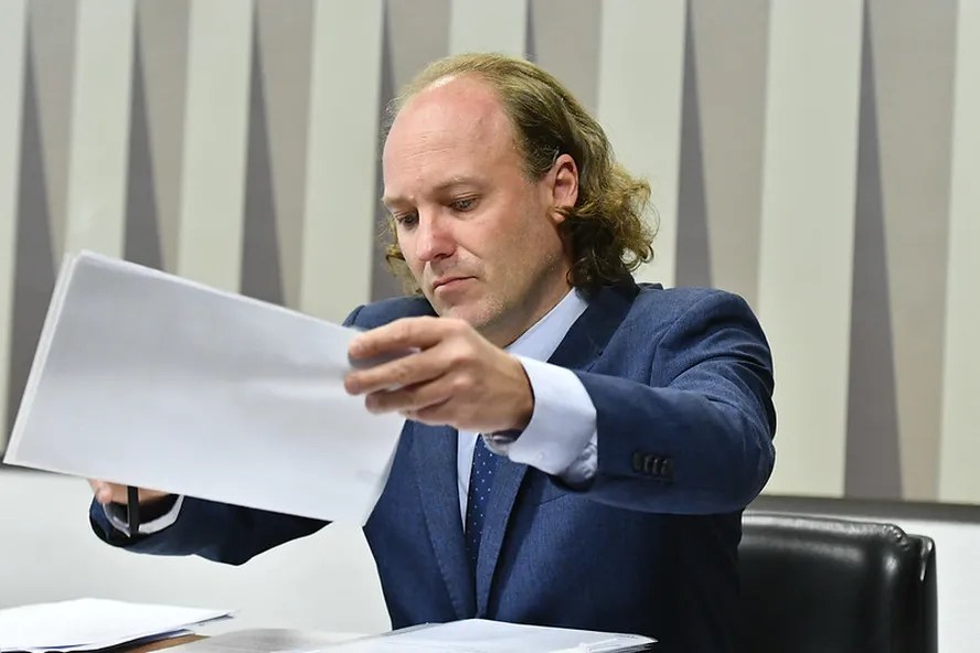 Presidente do Ibama ignorou parecer técnico do órgão ao liberar