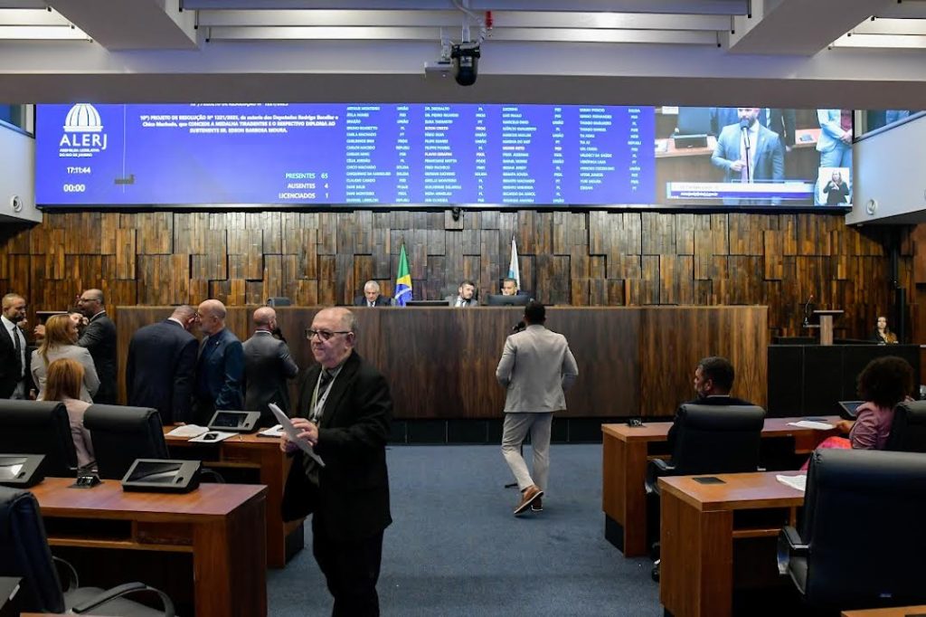 Projeto que prevê segurança para ex-governadores do RJ após mandato