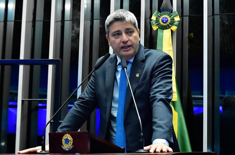 Projeto relatado por Portinho que restringe publicidade de apostas on-line
