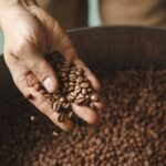Qual a relação entre cafeína e ataques de pânico?