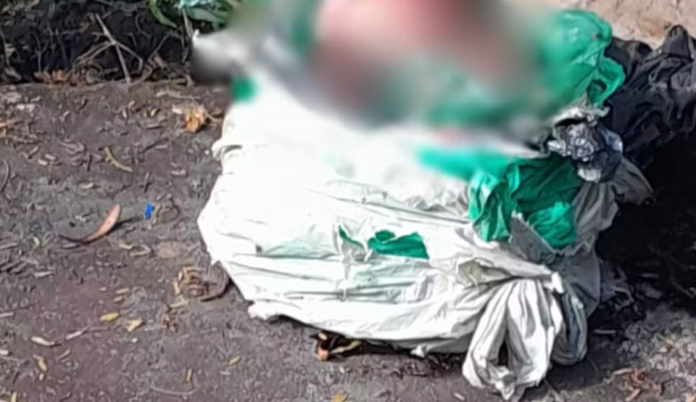 Recém-nascido é encontrado morto dentro de sacos de lixo na