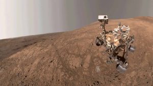Redemoinho aparece em foto inédita de rover da NASA em