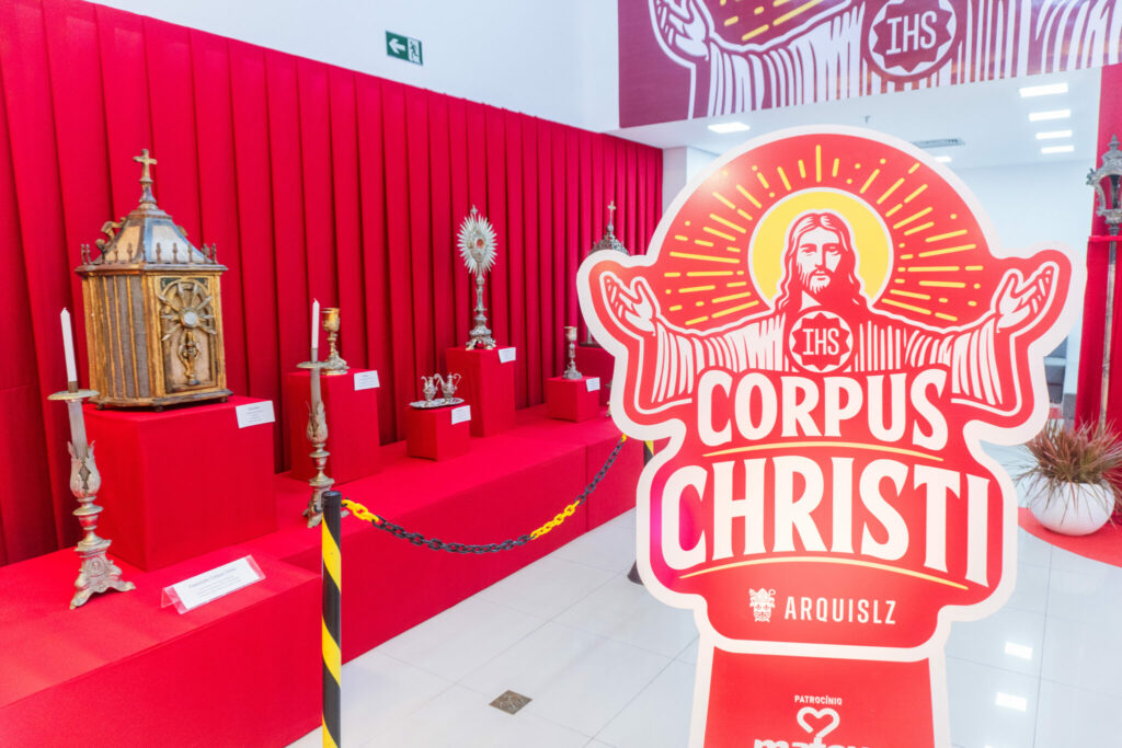 Resgatando a história: Exposição Itinerante de Corpus Christi é inaugurada