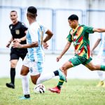 Sampaio impõe derrota ao Maracanã, fora de casa, e entra