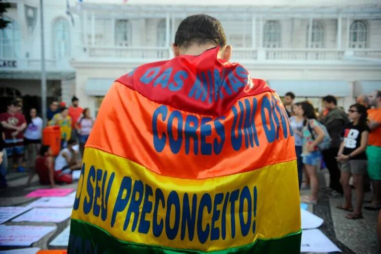 Seminário contra a LGBTfobia evidencia urgência de políticas públicas para