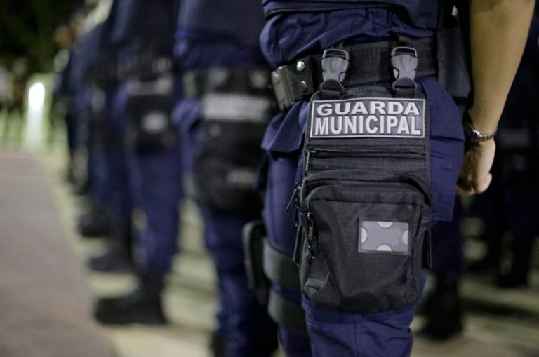 Senado vota PEC que inclui guardas municipais e agentes de
