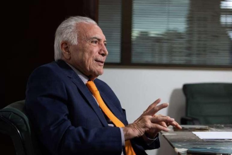 Temer vê desgaste de Lula e sugere que presidente repense